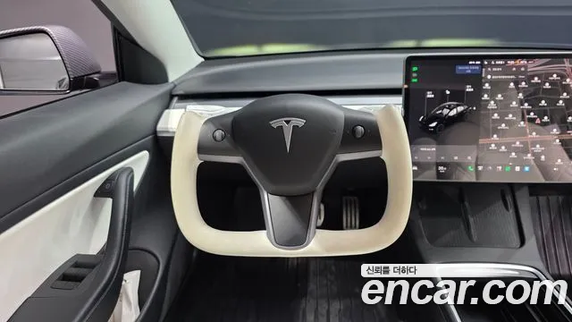 Tesla Model 3 2021 thumb 12