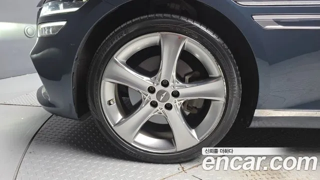 Genesis G80 2020 thumb 5