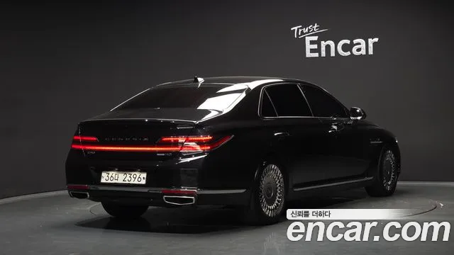 Genesis G90 2019 thumb 2