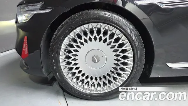 Genesis G90 2019 thumb 5