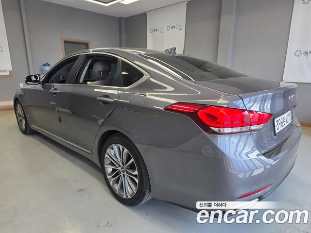 Hyundai Genesis 2014 thumb 2
