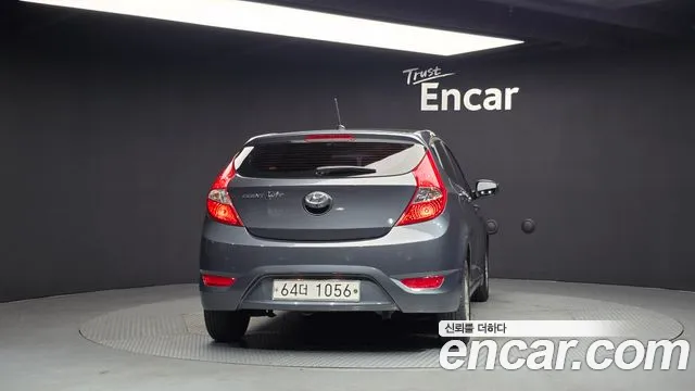 Hyundai Accent 2012 thumb 4