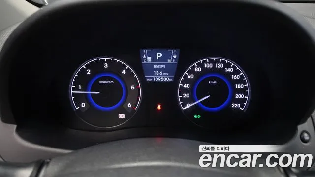 Hyundai Accent 2012 thumb 8