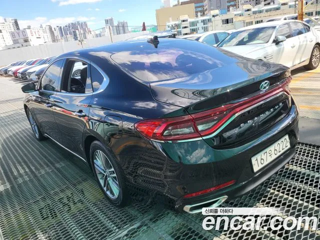 Hyundai Grandeur 2017 thumb 4