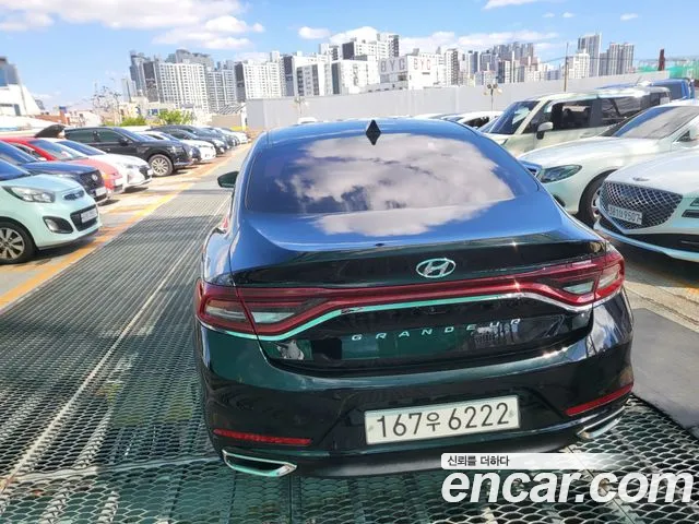 Hyundai Grandeur 2017 thumb 5