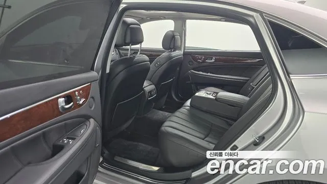 Hyundai Equus 2011 thumb 12