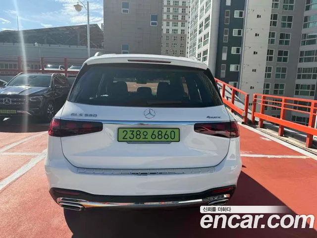 Mercedes-Benz GLS 2025 thumb 3