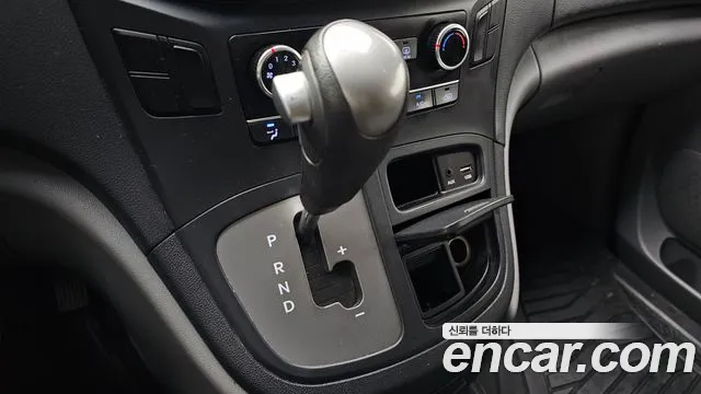 Hyundai Starex 2019 thumb 9