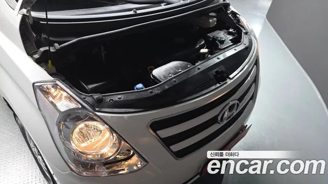 Hyundai Starex 2017 thumb 6