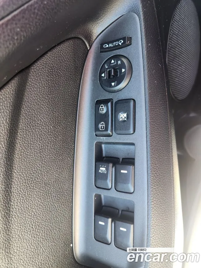 Kia K3 2015 thumb 8