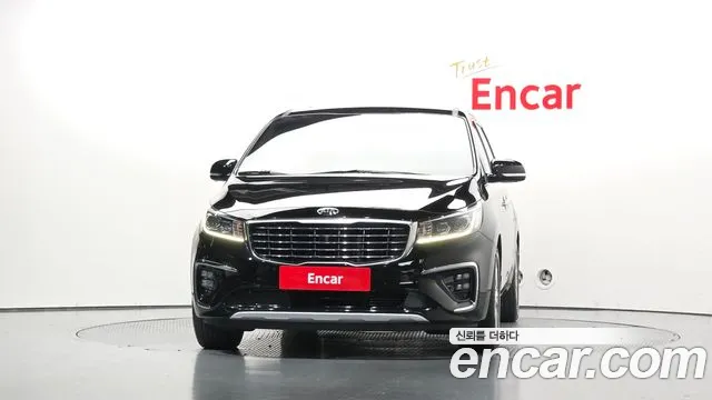 Kia Carnival 2018 thumb 3