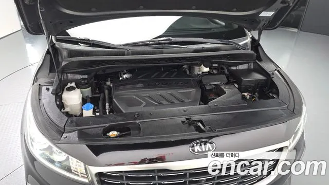 Kia Carnival 2018 thumb 6