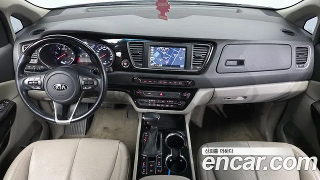 Kia Carnival 2018 thumb 7