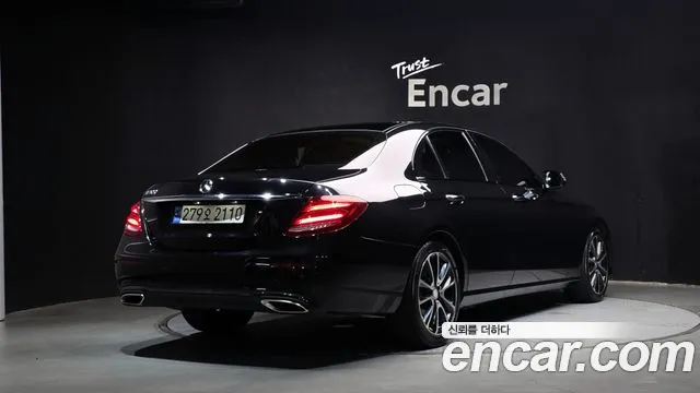 Mercedes-Benz E-Класс 2016 thumb 2