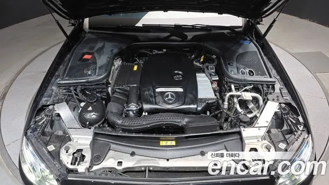 Mercedes-Benz E-Класс 2016 thumb 6