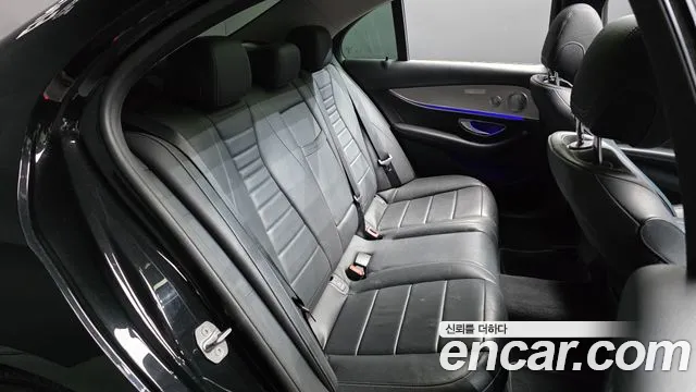Mercedes-Benz E-Класс 2016 thumb 11