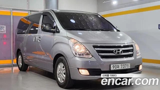Hyundai Starex 2015 thumb 3