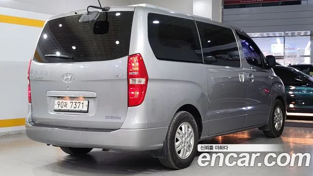 Hyundai Starex 2015 thumb 4