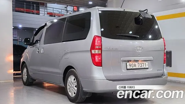 Hyundai Starex 2015 thumb 6