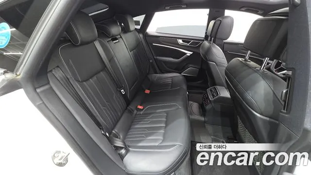 Audi A7 2021 thumb 12
