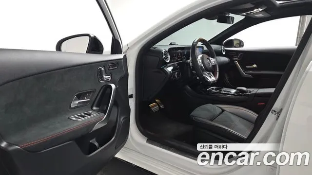 Mercedes-Benz A-Класс 2022 thumb 9