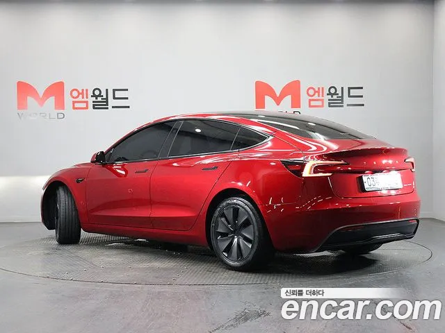 Tesla Model 3 2024 thumb 3