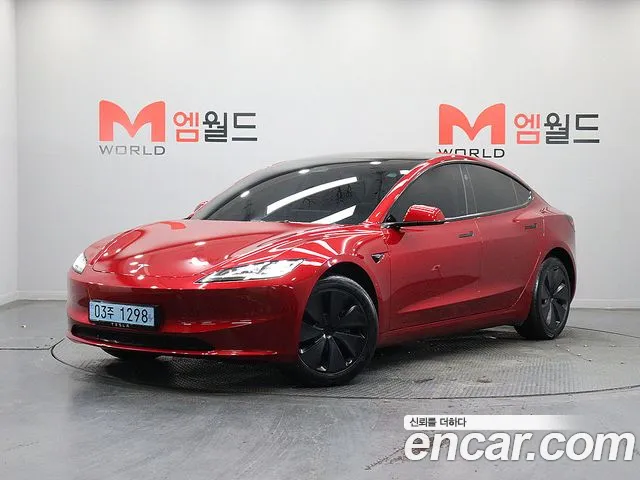Tesla Model 3 2024 thumb 12