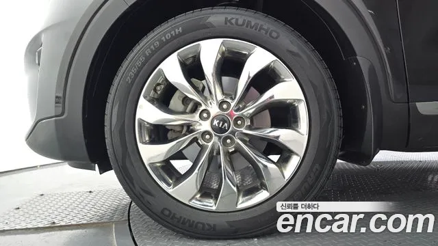 Kia Sorento 2018 thumb 5