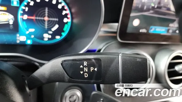 Mercedes-Benz GLC 2021 thumb 9