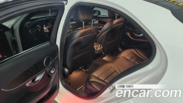Mercedes-Benz C-Класс 2016 thumb 8