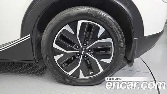 Kia EV6 2022 thumb 5