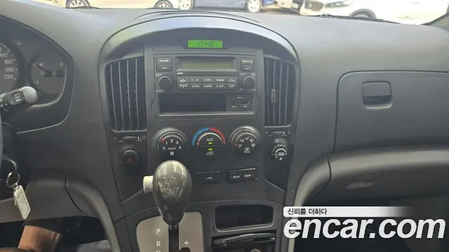 Hyundai Starex 2011 thumb 10