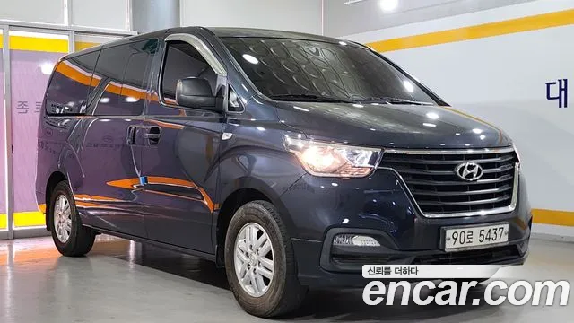 Hyundai Starex 2018 thumb 3