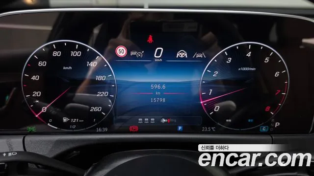 Mercedes-Benz E-Класс 2025 thumb 7