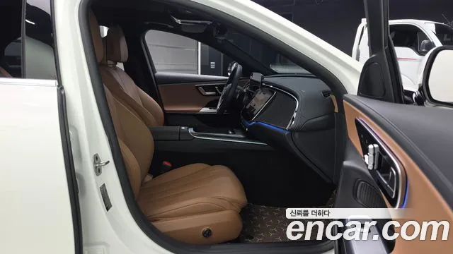 Mercedes-Benz E-Класс 2025 thumb 10