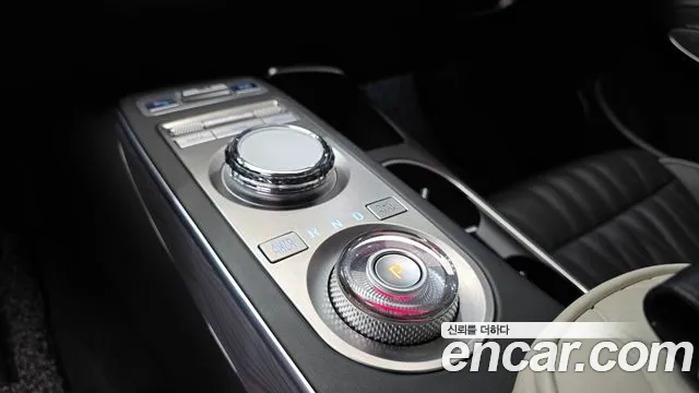 Genesis GV70 2021 thumb 9