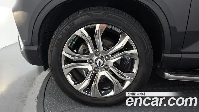 KG_Mobility_Ssangyong Rexton 2017 thumb 5