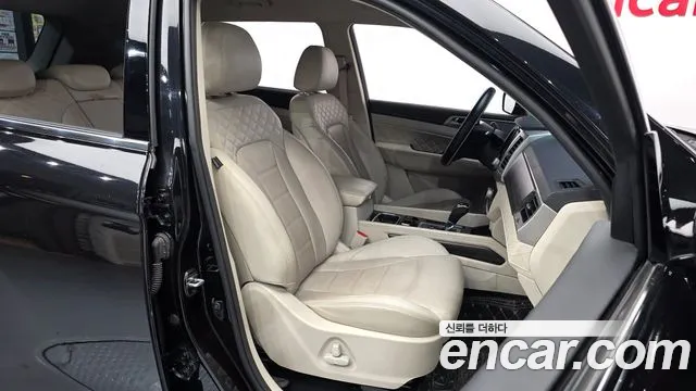 KG_Mobility_Ssangyong Rexton 2017 thumb 11