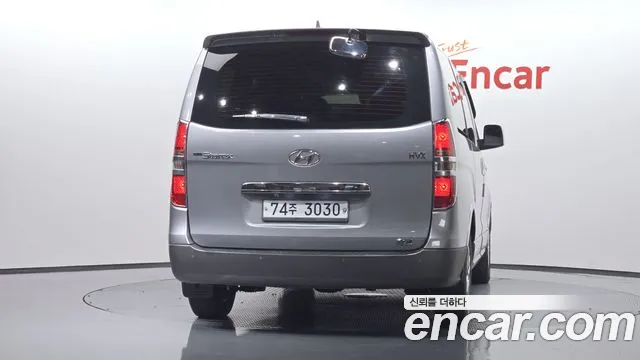 Hyundai Starex 2013 thumb 3