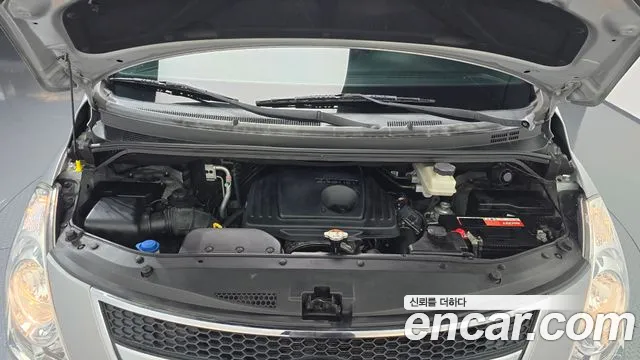 Hyundai Starex 2013 thumb 5