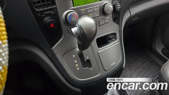 Hyundai Starex 2013 thumb 8