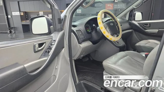 Hyundai Starex 2013 thumb 9