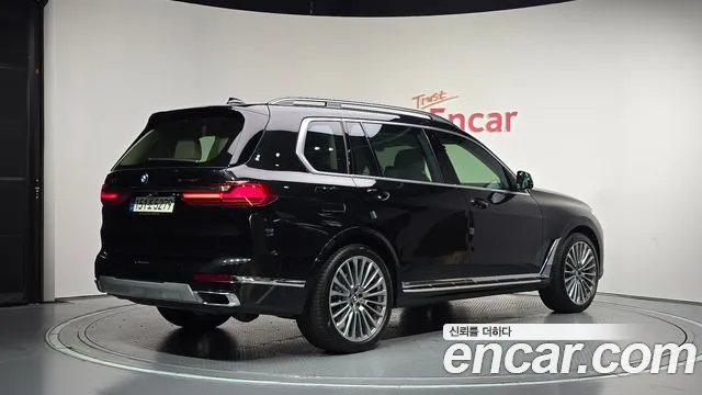 BMW X7 2021 thumb 2