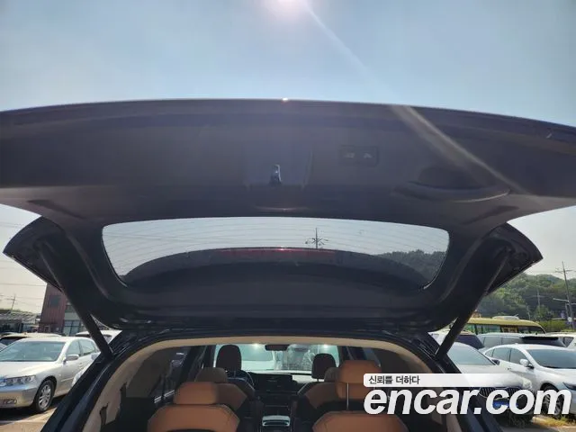 Kia Carnival 2021 thumb 4