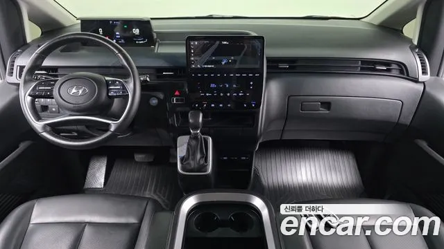 Hyundai Staria 2022 thumb 6