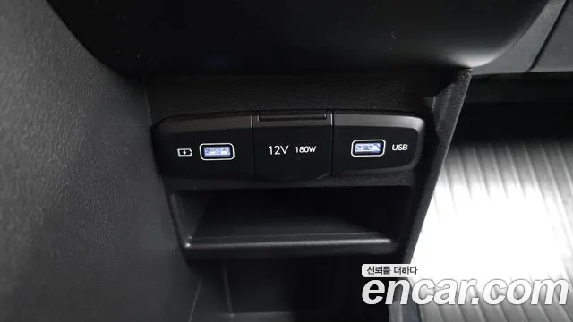 Hyundai Staria 2022 thumb 11