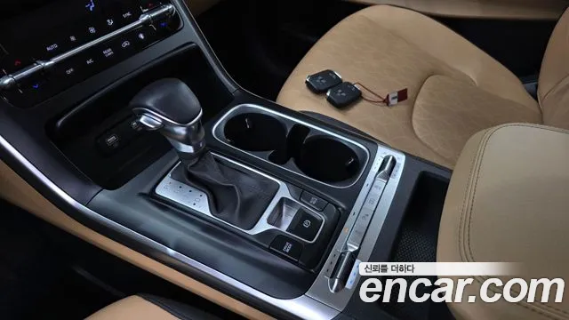 Kia Carnival 2021 thumb 9