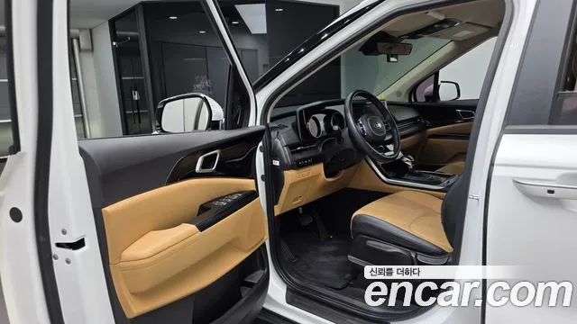 Kia Carnival 2021 thumb 10