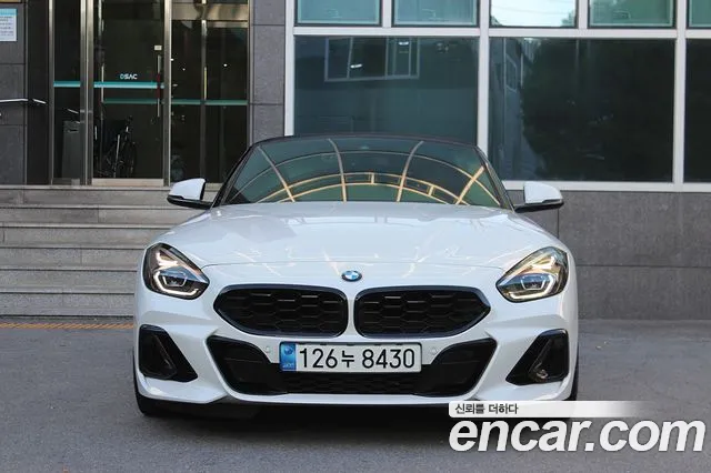 BMW Z4 2023 thumb 2