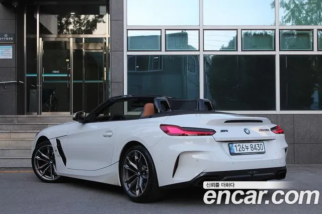 BMW Z4 2023 thumb 5